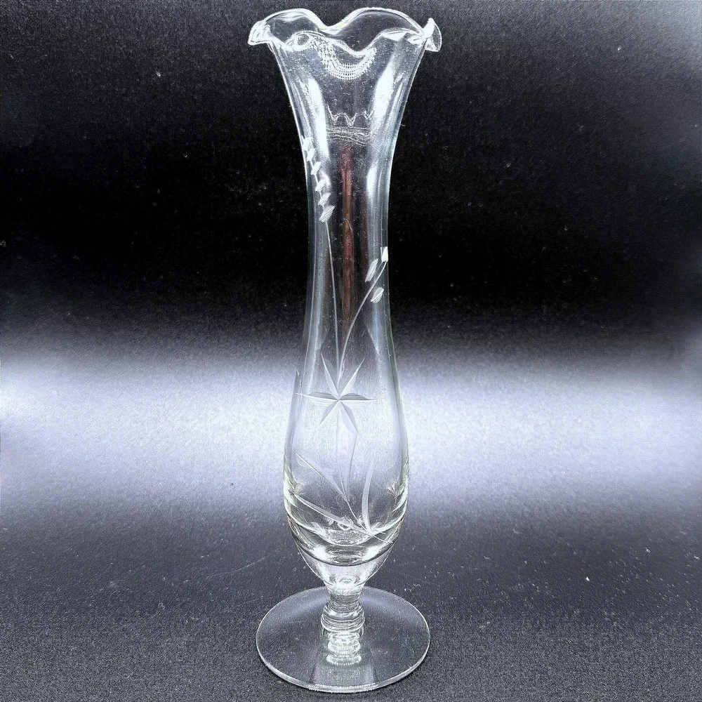 Vintage Etched Crystal Bud Vase Ruffled‎ Rim Pedestal Foot Floral Starburst